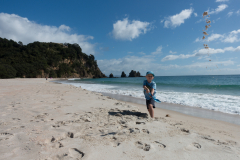 Otama Beach - hier fliegt der Sand durch die Luft