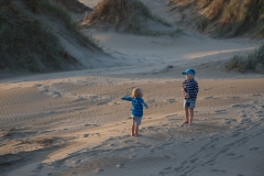 Sand sammeln am Ninety Mile Beach