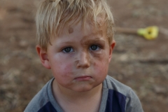 Der kleine Bruder kann auch mit halten