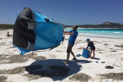Unser Strandzelt funktioniert auch als Drachen